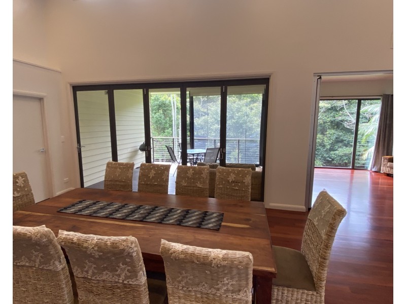 18 Lawyer Street, Maleny QLD 4552