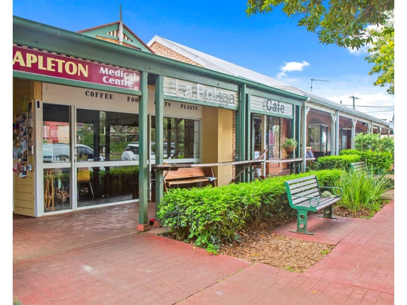 3 Post Office Road, Mapleton QLD 4560