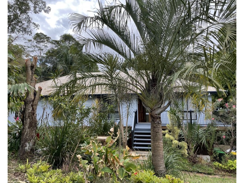 27 Leigha Place, Kureelpa QLD 4560