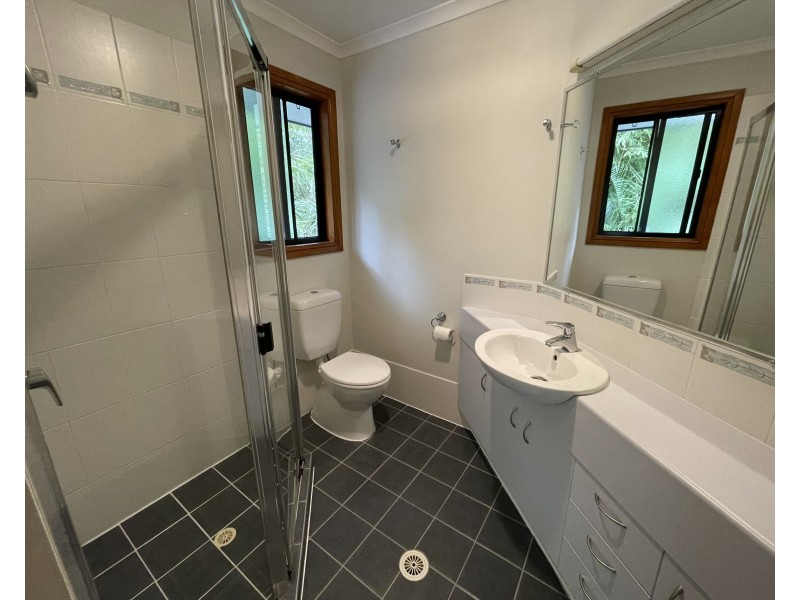 27 Leigha Place, Kureelpa QLD 4560