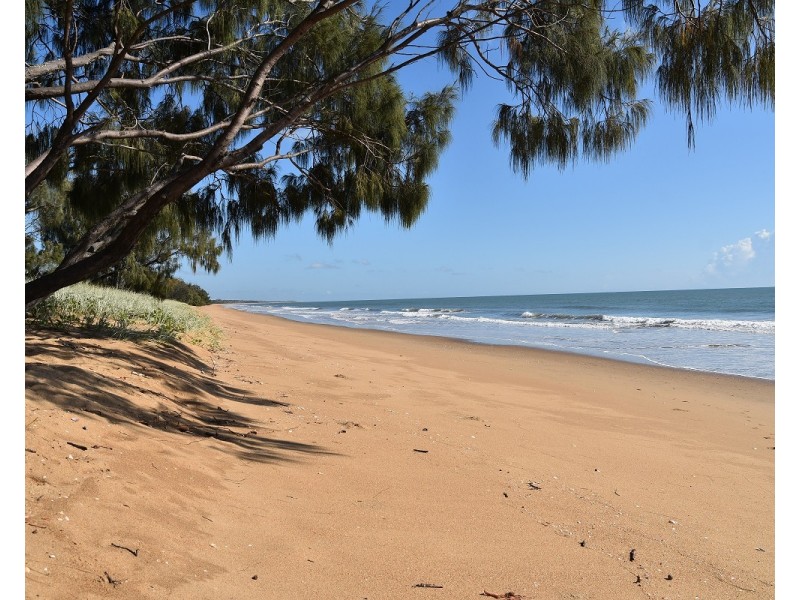2 Storm Petrel Court, Moore Park Beach QLD 4670