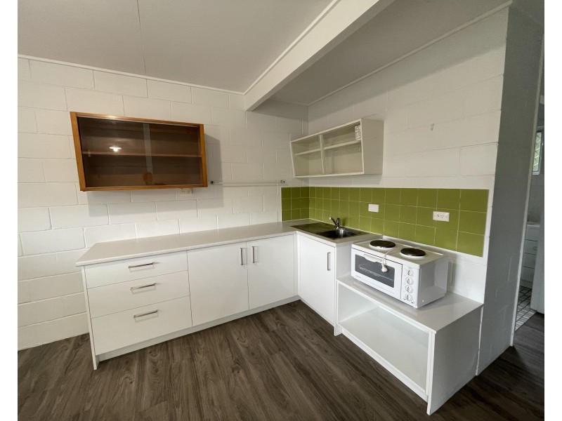 2/14 Florence Street, Nambour QLD 4560