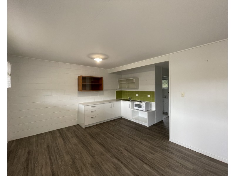 2/14 Florence Street, Nambour QLD 4560