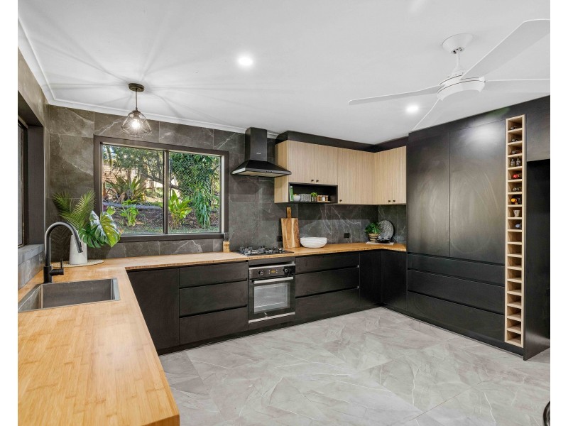 39 Carruthers Road, West Woombye QLD 4559