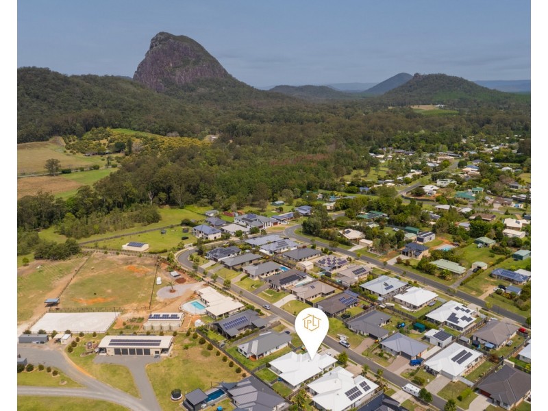 2/15 Pinnacles Drive, Glass House Mountains QLD 4518
