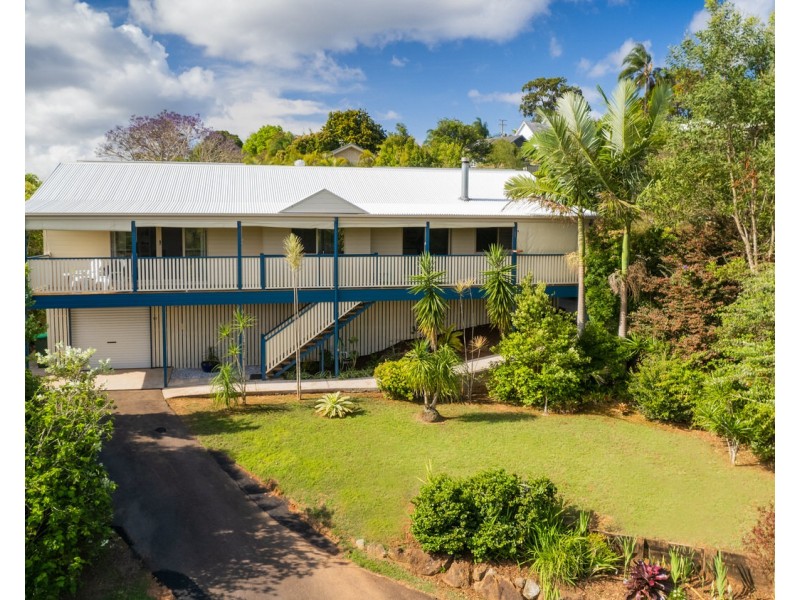 17 Dinmore Street, Woombye QLD 4559