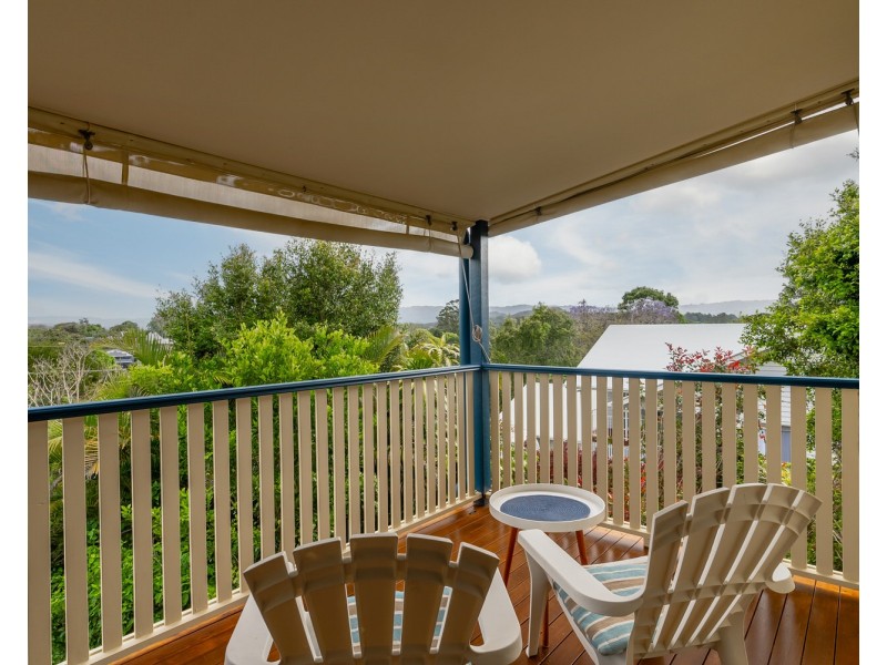 17 Dinmore Street, Woombye QLD 4559
