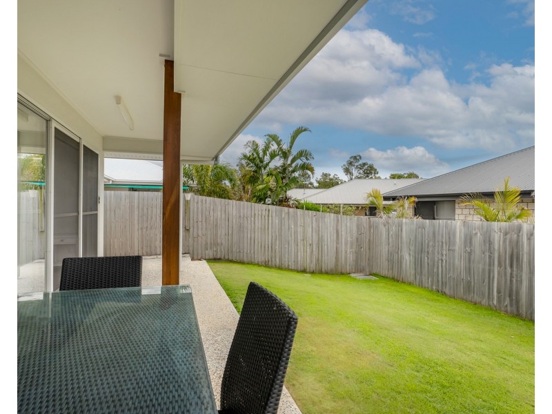 1/15 Pinnacles Drive, Glass House Mountains QLD 4518