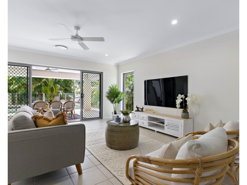 6 Tribulation Circuit, Buderim QLD 4556