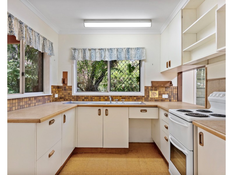 110 Menary Road, West Woombye QLD 4559