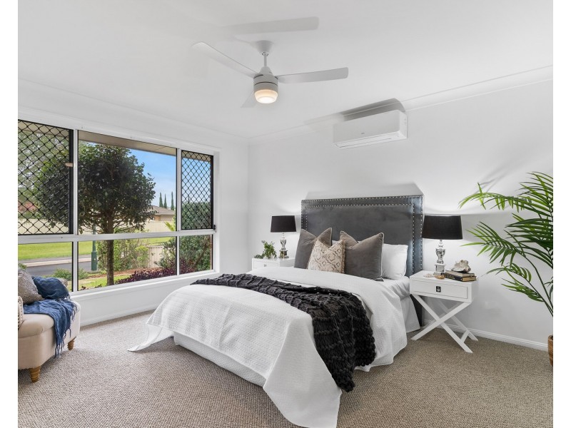 17 Maddock Avenue, Mooloolah Valley QLD 4553