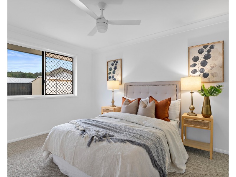 17 Maddock Avenue, Mooloolah Valley QLD 4553