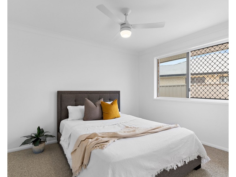 17 Maddock Avenue, Mooloolah Valley QLD 4553