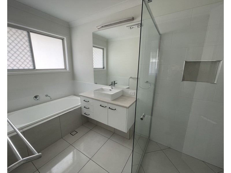 14 Kurrajong Close, Mooloolah Valley QLD 4553