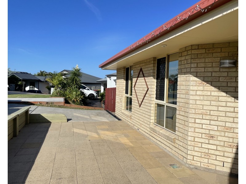 9 Primrose Place, Little Mountain QLD 4551