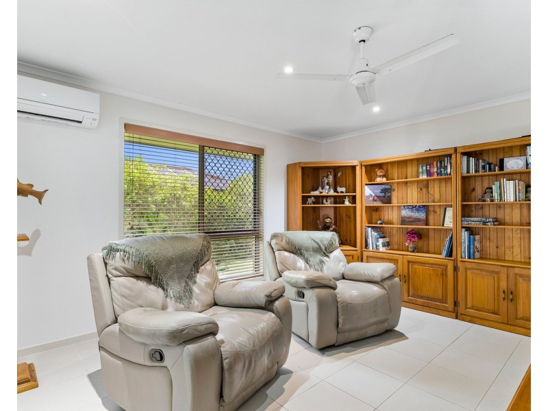 10 Cooee Court, Coes Creek QLD 4560