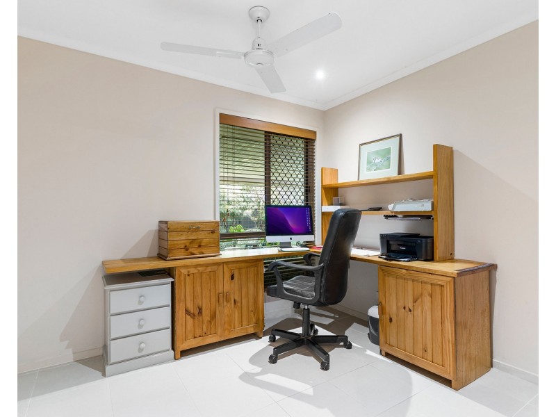 10 Cooee Court, Coes Creek QLD 4560