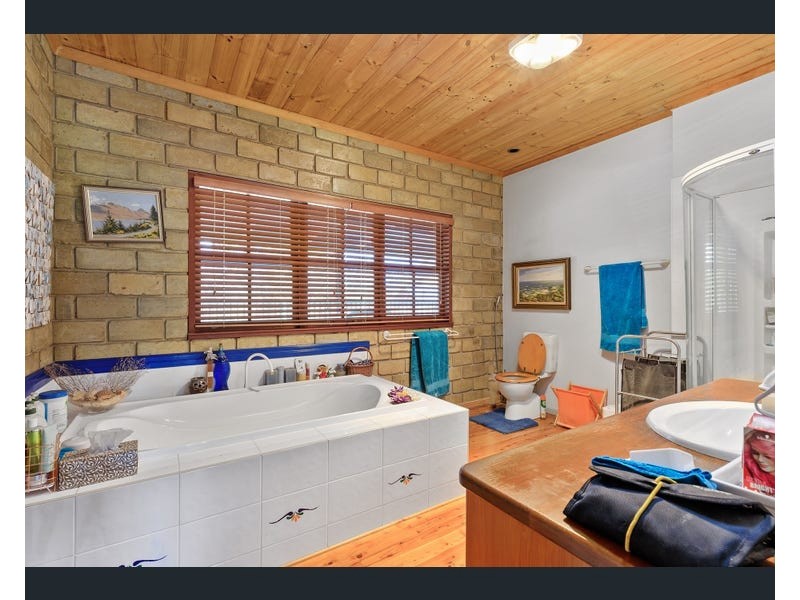 586 Eastern Mary River Road, Cambroon QLD 4552