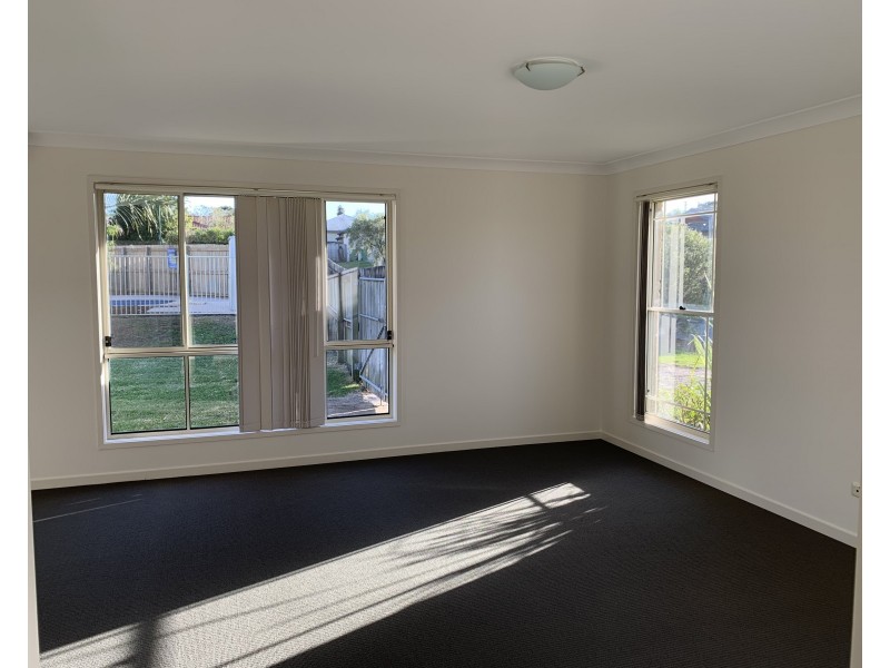 4 Coastal Avenue, Beerwah QLD 4519