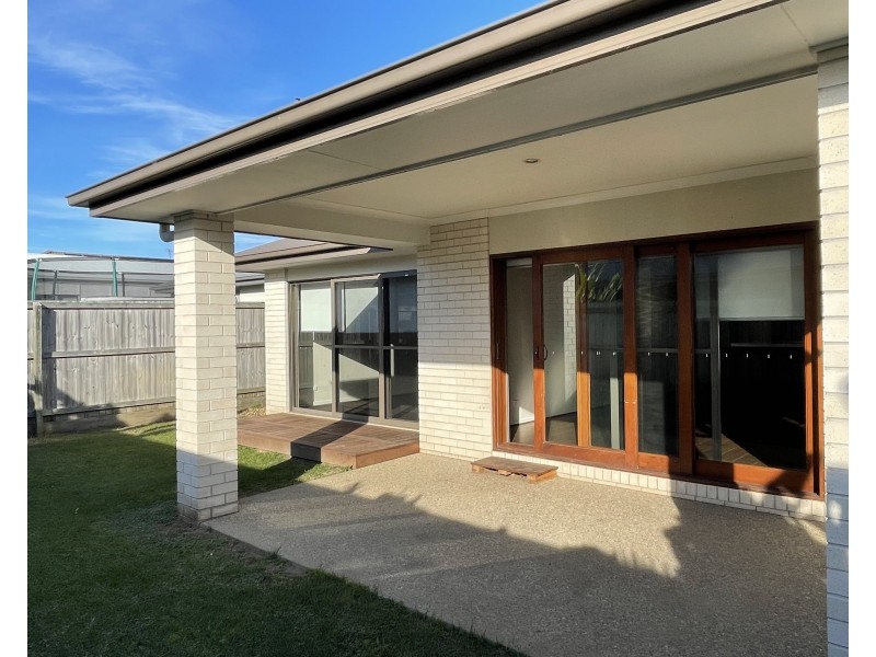 40 Ochre Crescent, Caloundra West QLD 4551