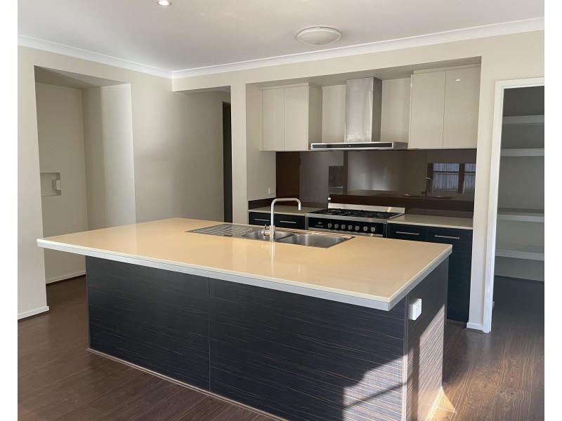 40 Ochre Crescent, Caloundra West QLD 4551