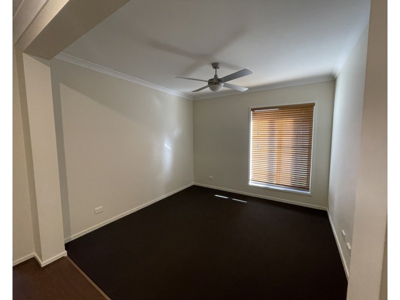 40 Ochre Crescent, Caloundra West QLD 4551