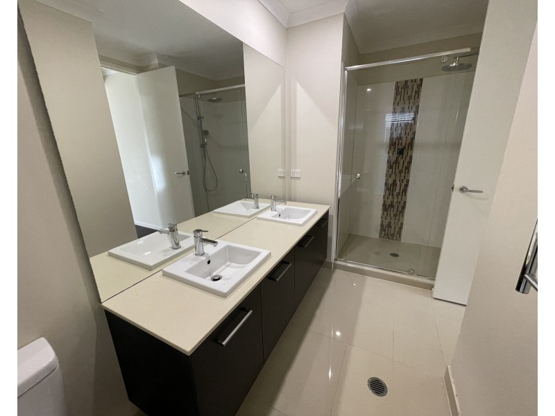 40 Ochre Crescent, Caloundra West QLD 4551