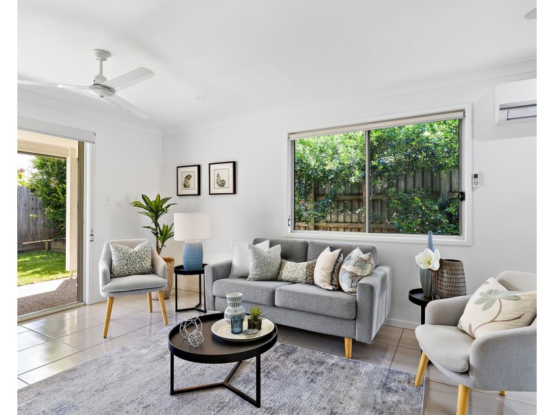 2/7 Rowley Close, Glass House Mountains QLD 4518