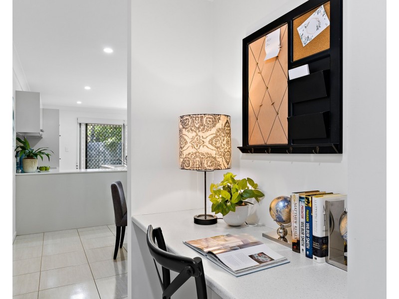 2/7 Rowley Close, Glass House Mountains QLD 4518