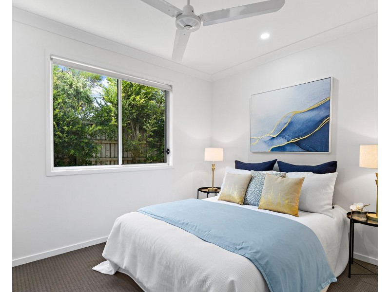 2/7 Rowley Close, Glass House Mountains QLD 4518