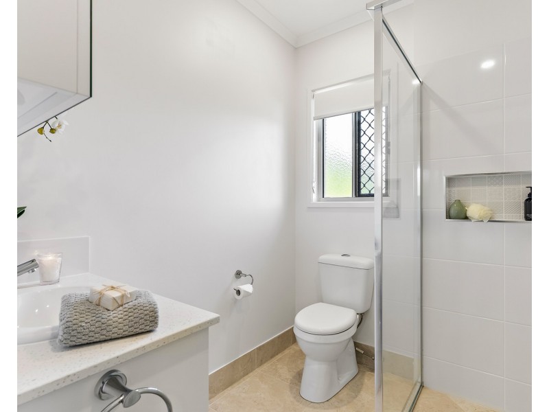 1/2 Mandarin Way, Palmwoods QLD 4555