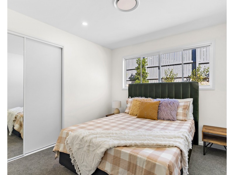 14 Sidha Ave, Glass House Mountains QLD 4518