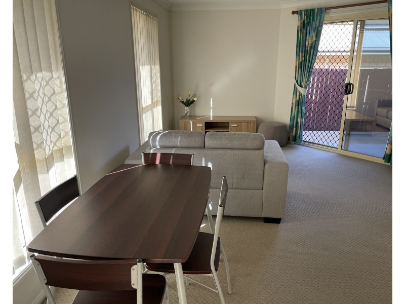 9 Primrose Place, Little Mountain QLD 4551