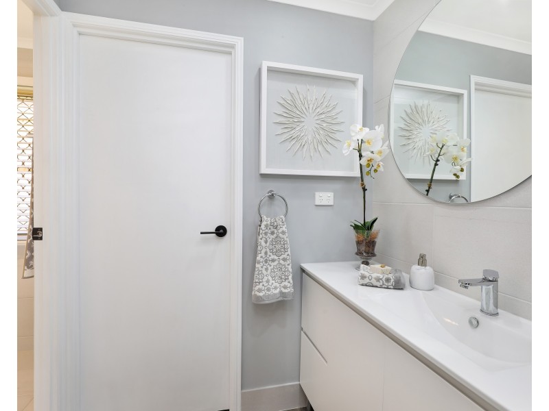 25 Kundart Street, Coes Creek QLD 4560