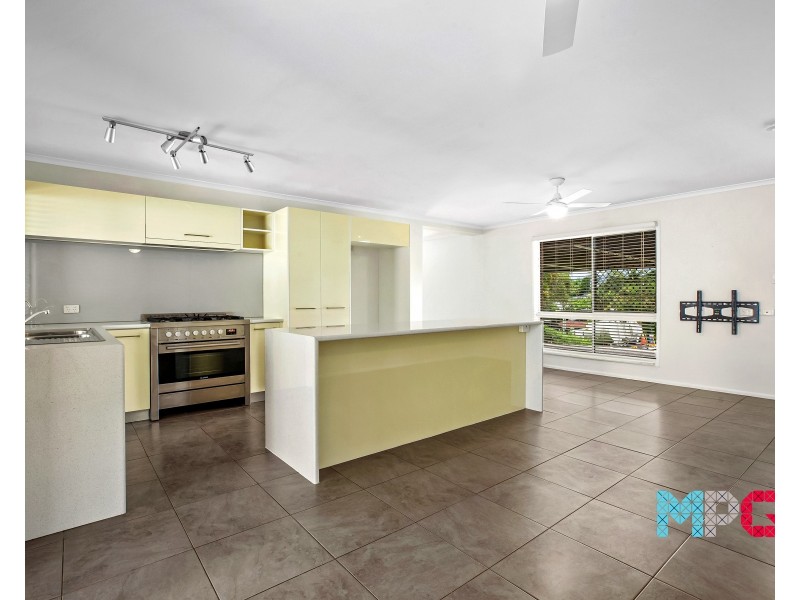 8 Aminga Court, Palmwoods QLD 4555