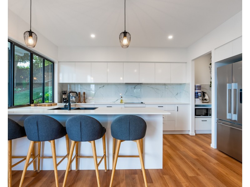 23 Bunya Pine Place, Woombye QLD 4559