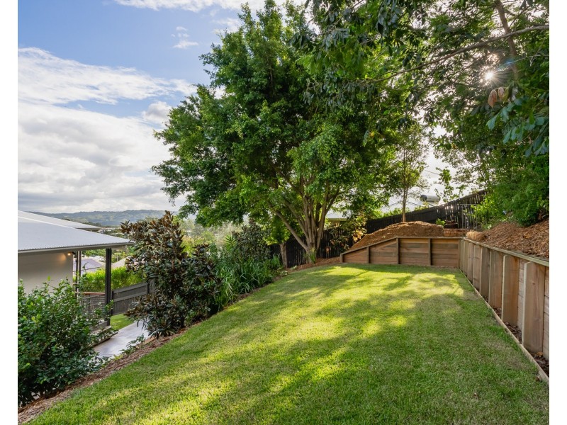 23 Bunya Pine Place, Woombye QLD 4559