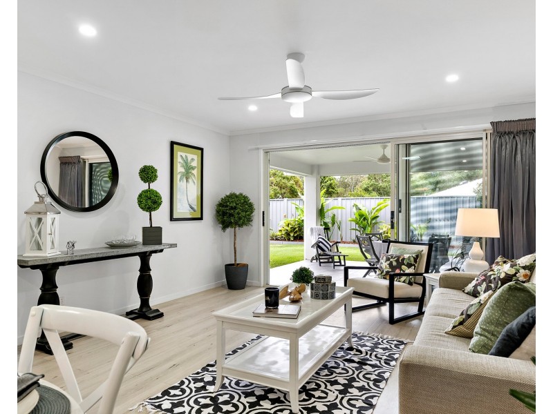 1/13 Tytherleigh Avenue, Landsborough QLD 4550