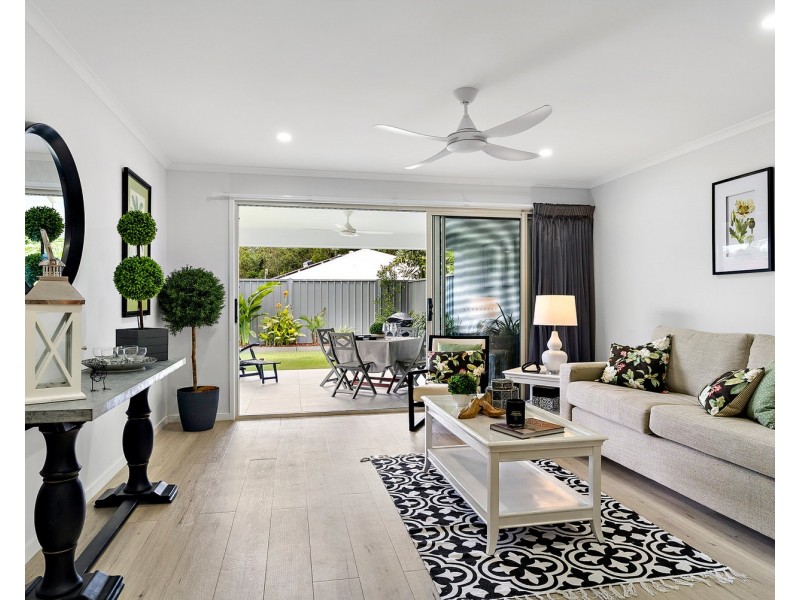 1/13 Tytherleigh Avenue, Landsborough QLD 4550