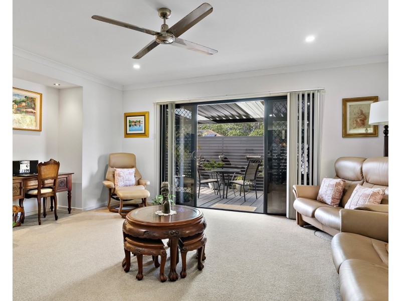 38 Petigrain Avenue, Palmwoods QLD 4555