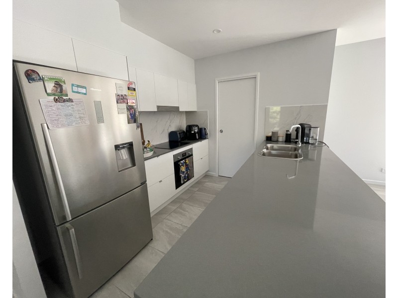 1 Myrtle Court, Mooloolah Valley QLD 4553