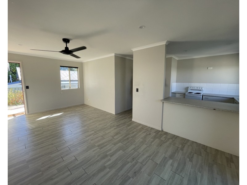 unit 4/4 Low Street, Yandina QLD 4561