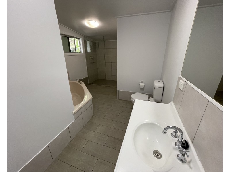 82 Coes Creek Road, Burnside QLD 4560