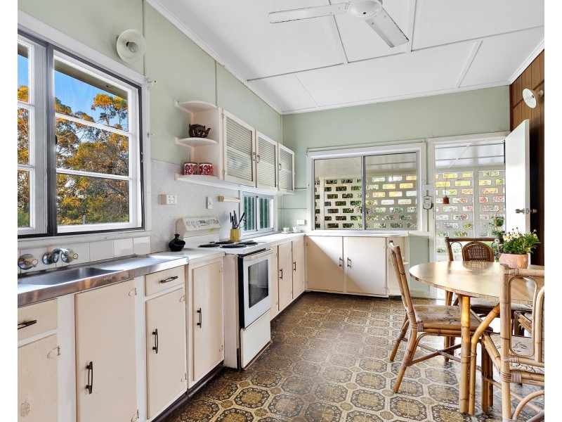5 Haupts Road, Woombye QLD 4559