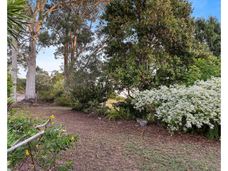 5 Haupts Road, Woombye QLD 4559