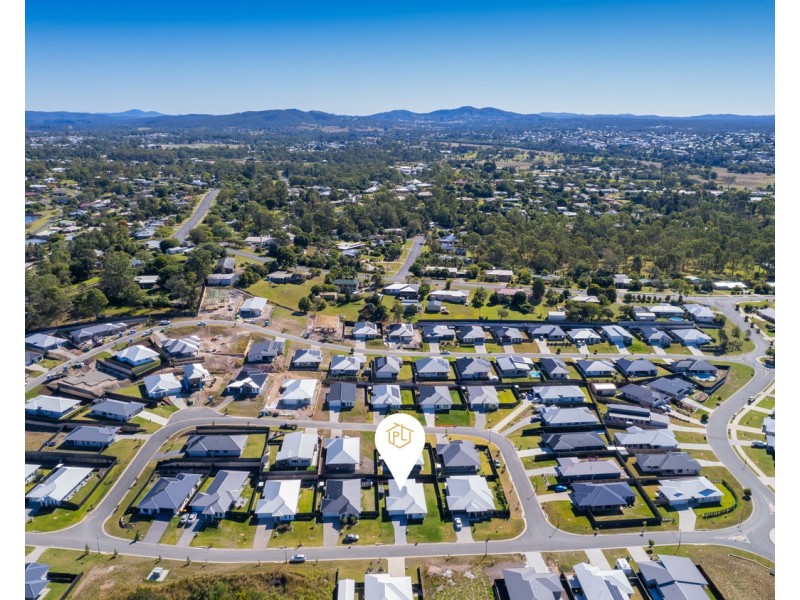 10 Kensington Drive, Southside QLD 4570