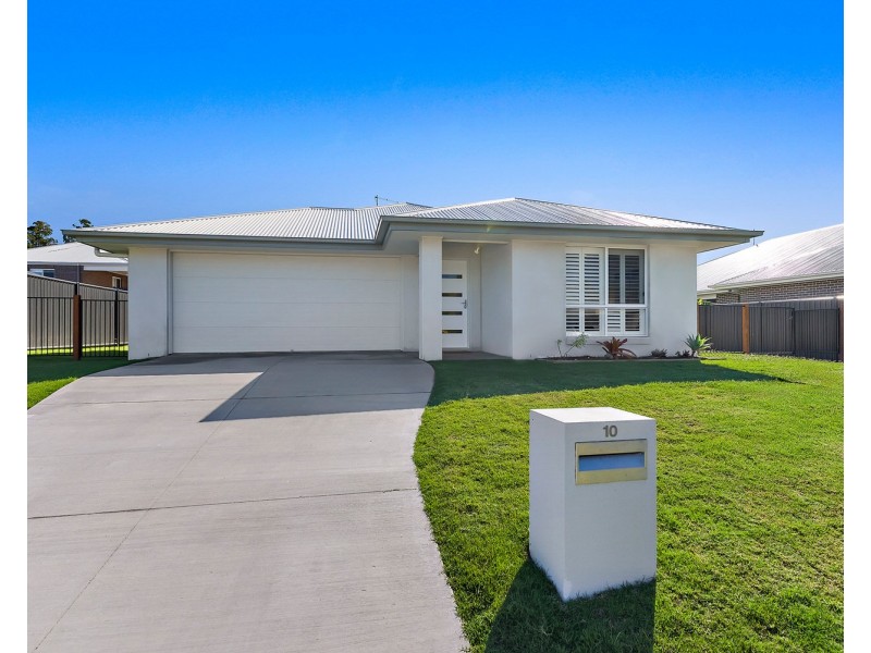 10 Kensington Drive, Southside QLD 4570