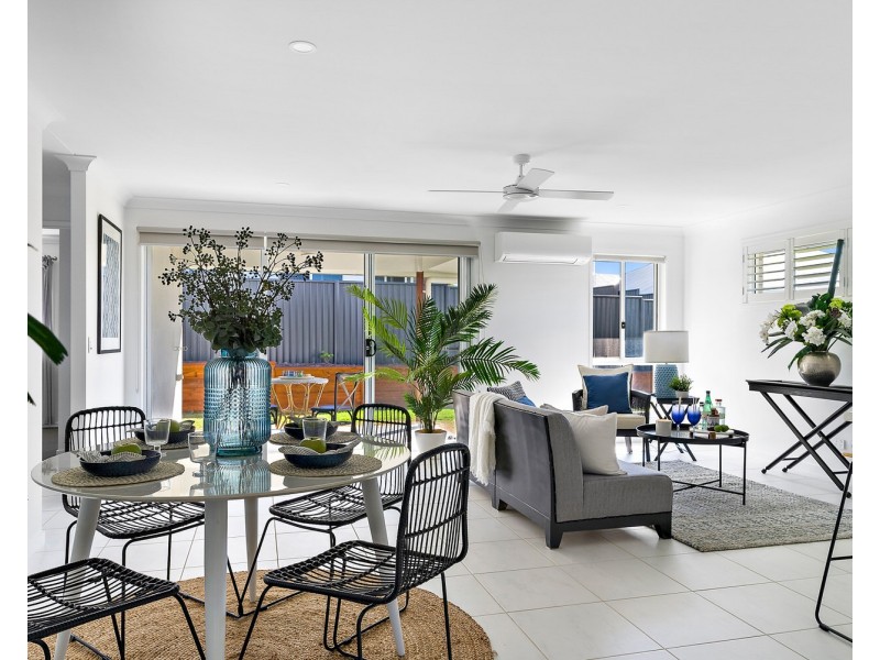 10 Kensington Drive, Southside QLD 4570