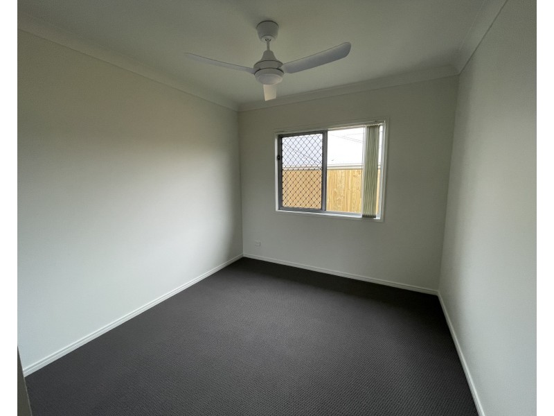 7 Bimbadean Circuit, Southside QLD 4570