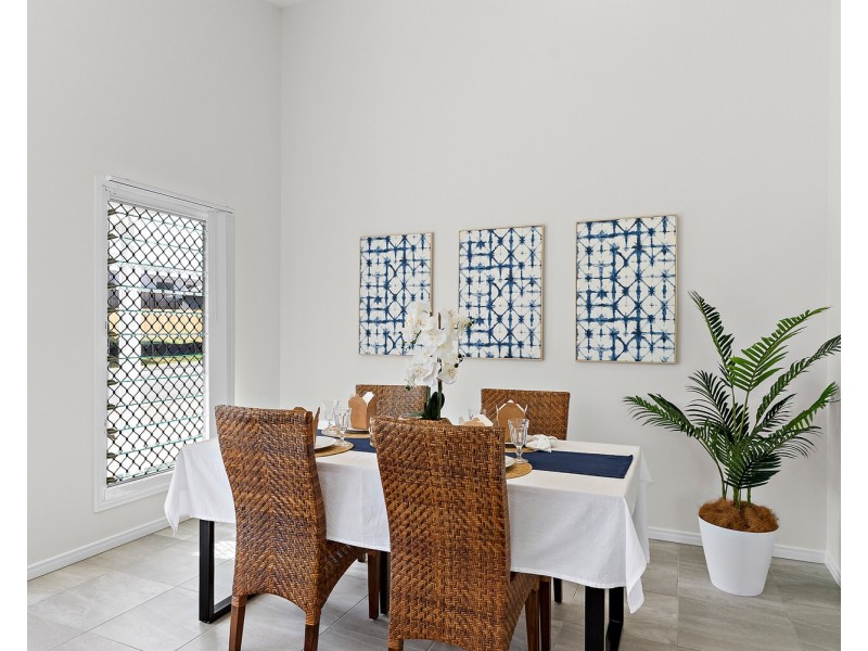 6 Bimbadean Circuit, Southside QLD 4570